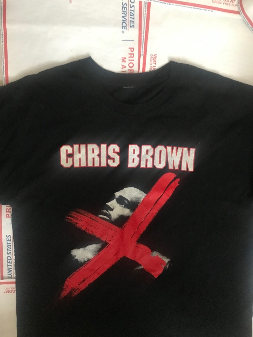 2 Men’s Rare Vintage Chris Brown & Michael Jackson Short T-Shirt Size Medium
